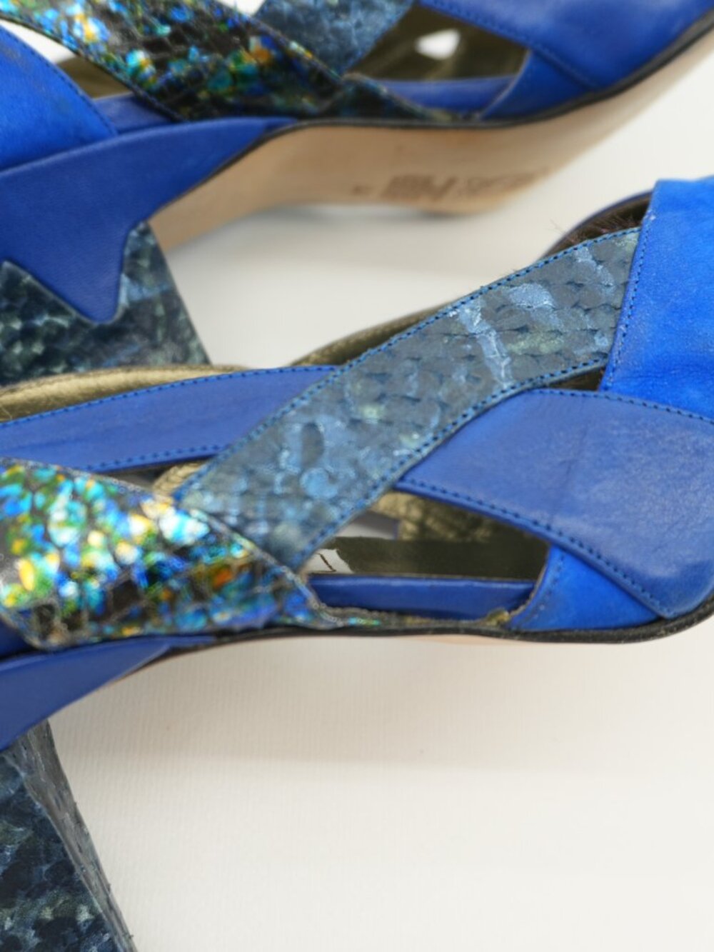 Heels Size 9 Blue Snakeskin Vintage Python Cut Out 80s Italy Pointed Toe Pumps - Picture 12 of 16